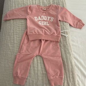 Daddy’s girl sweat suit size 6-12 months New !
